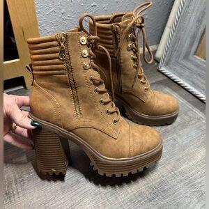 CBG fashion boots